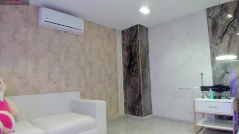 Lenathompson online show from 11-27-25, 02:02