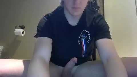 Snapshot of lenewton2004 chatting on 01-19-25, 03:53 lenewton2004 online show from 01-19-25, 03:53