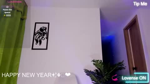 Lenner INDEPENDENT MODEL online show from 01-05-25, 09:48