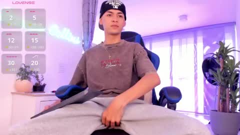 Snapshot of lennercollins_ chatting on 04-20-26, 03:26 Lenner INDEPENDENT MODEL online show from 04-20-26, 03:26