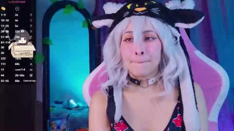 Snapshot of lenneval chatting on 11-14-25, 03:16 Val online show from 11-14-25, 03:16