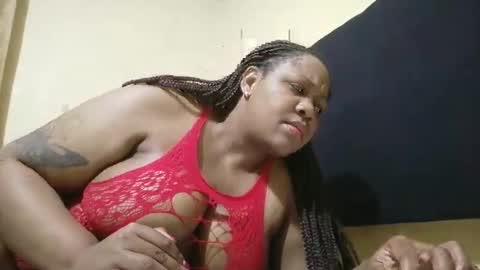 Snapshot of lenzo84712 chatting on 12-14-25, 04:45 lenzo84712 online show from 12-14-25, 04:45