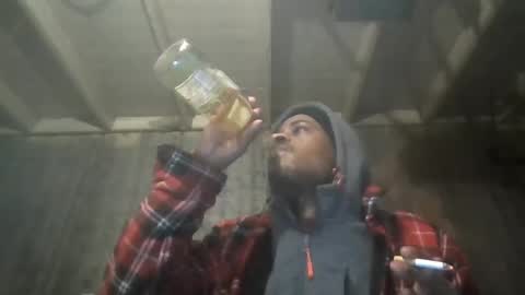 Snapshot of leo199984 chatting on 02-05-25, 03:55 leo199984 online show from 02-05-25, 03:55