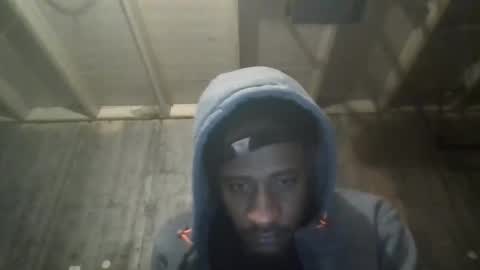 Snapshot of leo199984 chatting on 03-10-25, 02:28 leo199984 online show from 03-10-25, 02:28