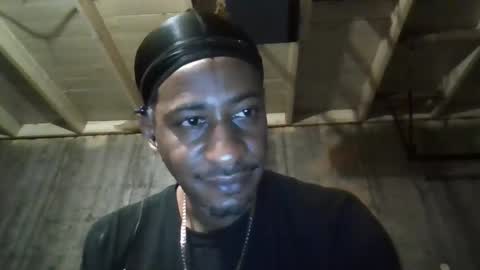 Snapshot of leo199984 chatting on 09-21-25, 07:21 leo199984 online show from 09-21-25, 07:21