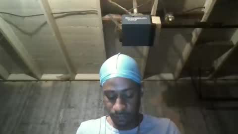 Snapshot of leo199984 chatting on 10-18-25, 05:32 leo199984 online show from 10-18-25, 05:32