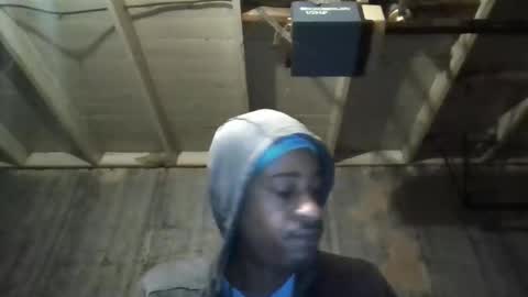 Snapshot of leo199984 chatting on 11-23-25, 04:23 leo199984 online show from 11-23-25, 04:23