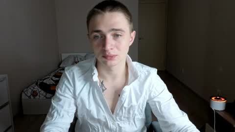 Snapshot of leo__miller chatting on 05-14-26, 01:12 LEO online show from 05-14-26, 01:12