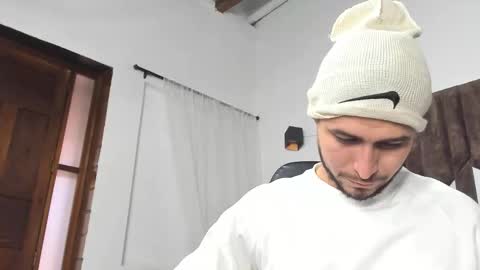 leo_carter1 online show from 02-27-26, 03:45