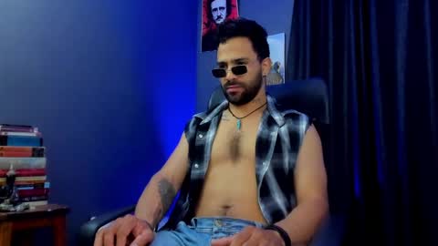 Leo  Diaz online show from 01-25-25, 01:10