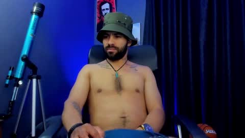 Leo  Diaz online show from 02-08-25, 03:30