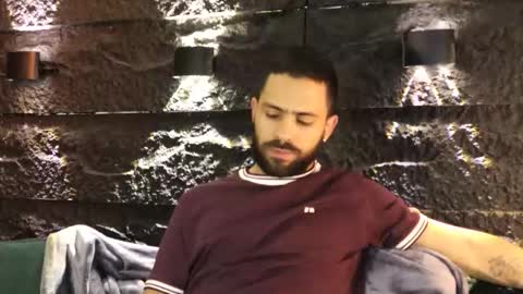 Leo  Diaz online show from 11-13-25, 01:37