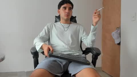 Leo Jones online show from 02-19-25, 05:38