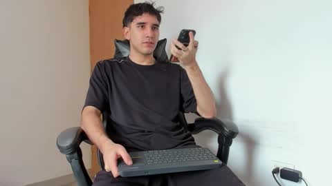 Leo Jones online show from 11-06-25, 04:30