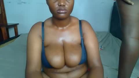 Snapshot of leo_kitty8 chatting on 02-17-26, 12:12 leo_kitty8 online show from 02-17-26, 12:12