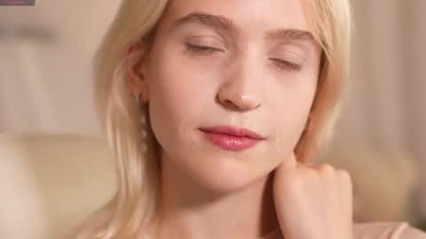  Ashly  online show from 11-28-25, 04:42