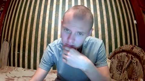 Snapshot of leo_timm chatting on 09-15-25, 11:16 leo_timm online show from 09-15-25, 11:16
