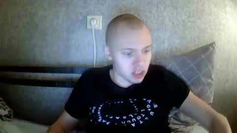 Snapshot of leo_timm chatting on 01-09-26, 12:02 leo_timm online show from 01-09-26, 12:02