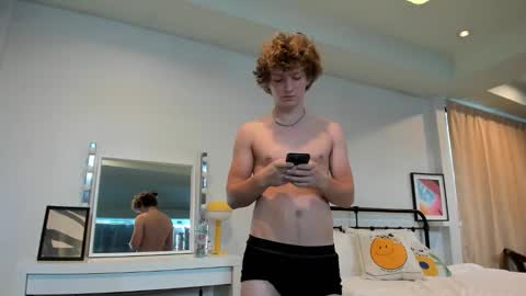 leo_wildd online show from 10-19-25, 08:59