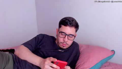 Snapshot of leoandviolet chatting on 10-05-25, 05:44 Carlos  Alissa. Help us to reach 100 likes  online show from 10-05-25, 05:44