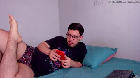 Snapshot of leoandviolet chatting on 10-19-25, 05:13 Carlos  Alissa. Help us to reach 100 likes  online show from 10-19-25, 05:13