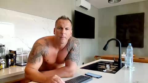 TheBigLeo online show from 04-29-26, 08:07