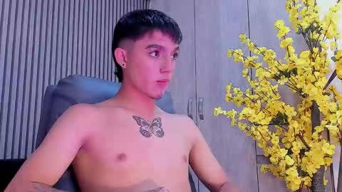 leohard_ online show from 12-20-25, 02:57