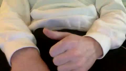 Snapshot of leomilan02 chatting on 05-30-26, 04:15 Leo online show from 05-30-26, 04:15