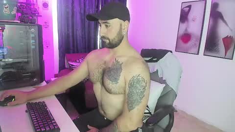 Leon online show from 01-09-25, 04:06