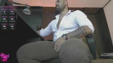 Snapshot of leon_1717 chatting on 05-22-26, 09:20 Leon online show from 05-22-26, 09:20