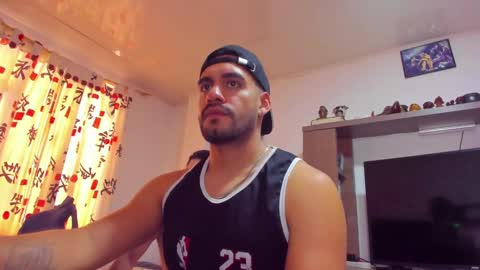 Snapshot of leon__hart chatting on 12-18-24, 07:30 Leon Hart online show from 12-18-24, 07:30