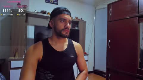 Snapshot of leon__hart chatting on 01-06-25, 01:42 Leon Hart online show from 01-06-25, 01:42