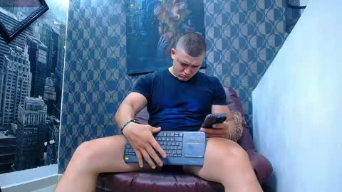 Leon Smoron online show from 04-14-26, 01:44