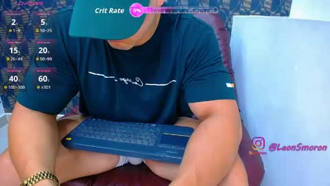 Snapshot of leon_ssmoron chatting on 05-13-26, 04:43 Leon Smoron online show from 05-13-26, 04:43