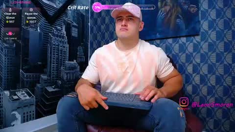 Snapshot of leon_ssmoron chatting on 05-16-26, 03:58 Leon Smoron online show from 05-16-26, 03:58