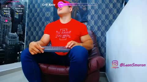 Snapshot of leon_ssmoron chatting on 05-31-26, 02:09 Leon Smoron online show from 05-31-26, 02:09