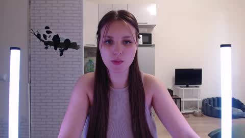 Snapshot of leonaalove chatting on 04-14-26, 12:44 Leonaalove online show from 04-14-26, 12:44