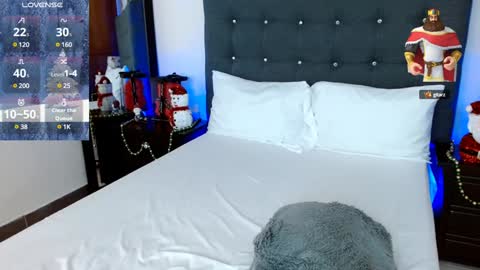 Snapshot of leonacutecam chatting on 12-28-24, 09:51 LUCY online show from 12-28-24, 09:51