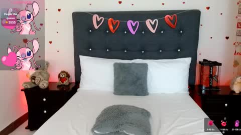 Snapshot of leonacutecam chatting on 02-15-25, 09:59 LUCY online show from 02-15-25, 09:59