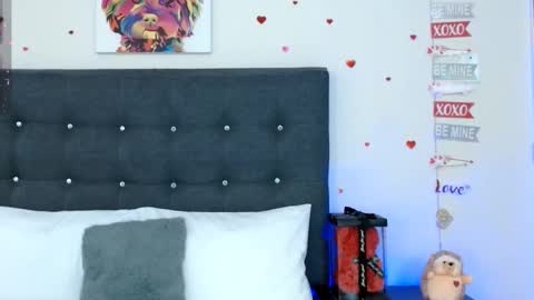 Snapshot of leonacutecam chatting on 03-08-25, 08:57 LUCY online show from 03-08-25, 08:57