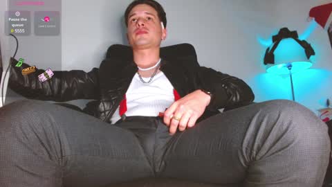 Snapshot of leonal_oconer chatting on 12-09-24, 08:01 iam leonal online show from 12-09-24, 08:01