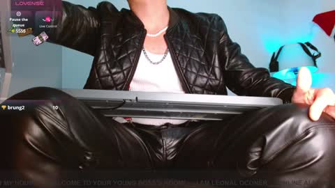 Snapshot of leonal_oconer chatting on 12-16-24, 10:45 iam leonal online show from 12-16-24, 10:45