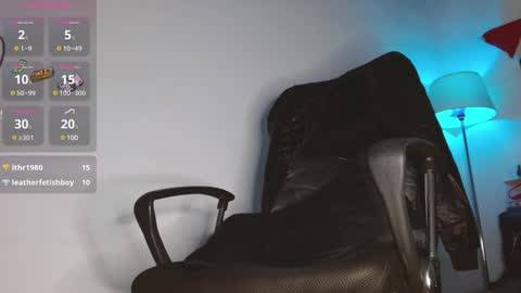 Snapshot of leonal_oconer chatting on 12-23-24, 11:28 iam leonal online show from 12-23-24, 11:28