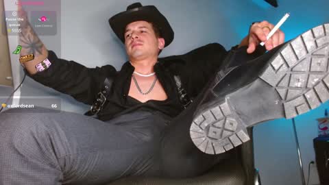 Snapshot of leonal_oconer chatting on 01-23-25, 10:11 iam leonal online show from 01-23-25, 10:11