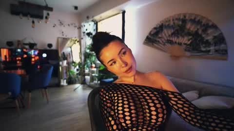 Leo online show from 03-12-26, 04:40