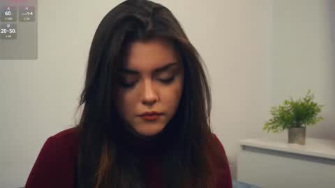 Snapshot of leonardarizk chatting on 10-26-25, 10:10 Mia online show from 10-26-25, 10:10