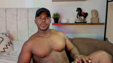 Snapshot of leonardo_jones1 chatting on 02-08-26, 06:55 Leandro jones online show from 02-08-26, 06:55