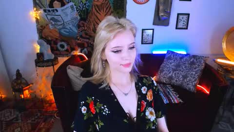 leonastone online show from 10-15-25, 05:24