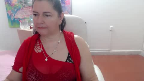 leonela   online show from 10-20-25, 04:02