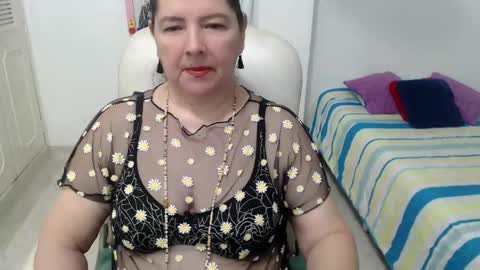 leonela   online show from 05-19-26, 11:22